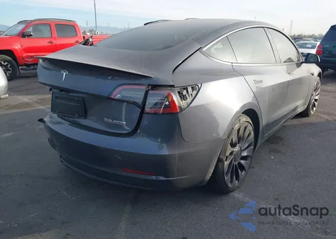 2023 Tesla Model 3 z USA, uszkodzony, nr VIN 5YJ3E1ECXPF620115